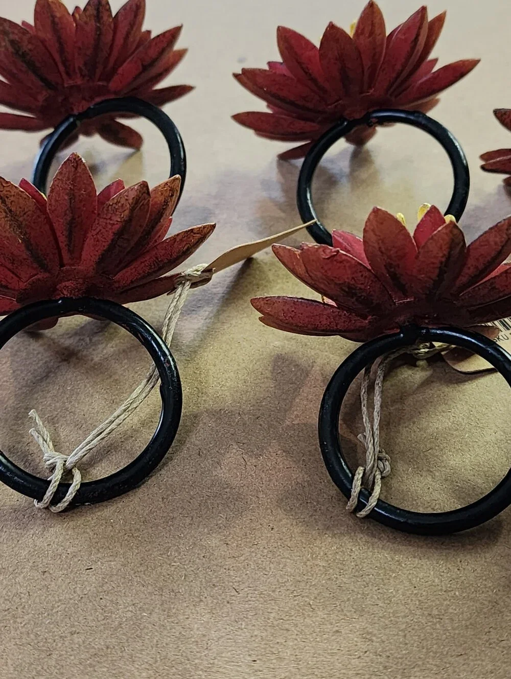 Pier One Flower Napkin Rings (8) Chrysanthemum Red Yellow Black4-nwt 4-used